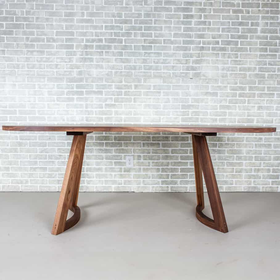 Murray Oval Dining Table - Image 4