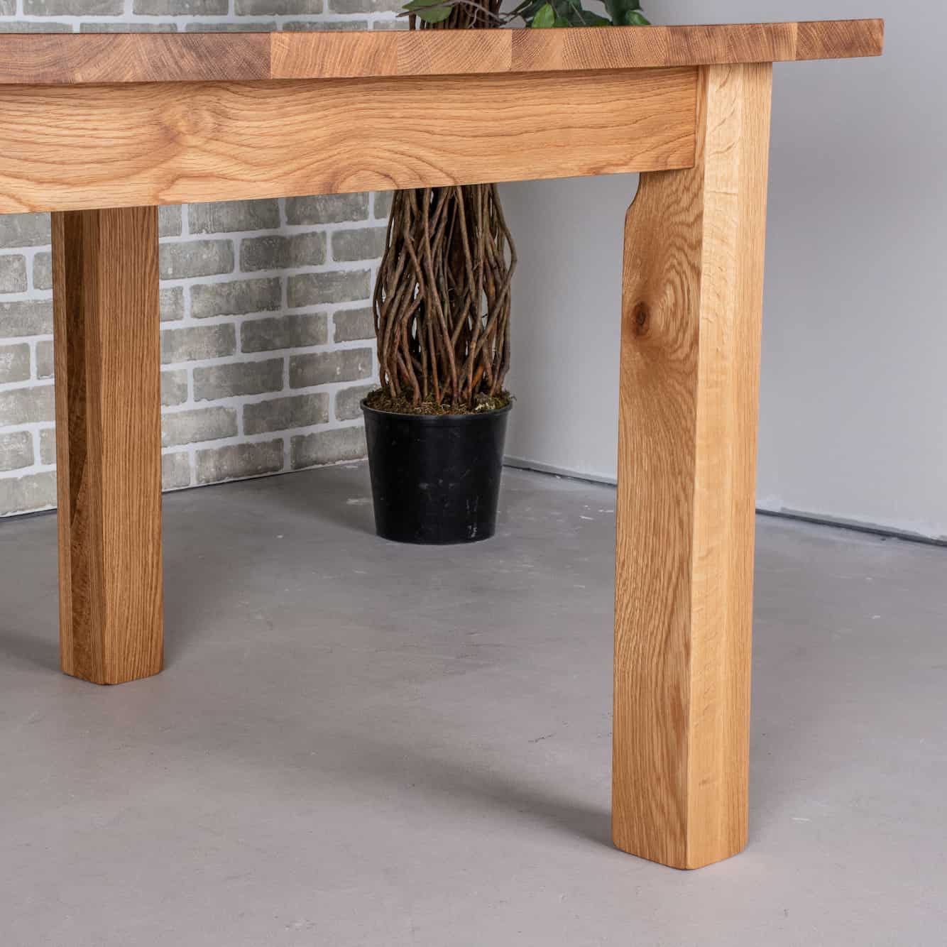 Carson Extendable Parsons Table - Image 6