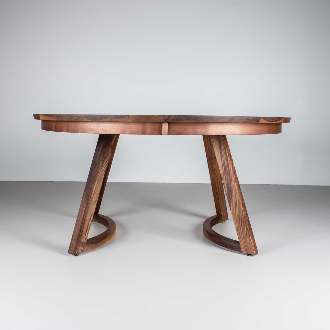 Murray Round Extendable Table - Image 3