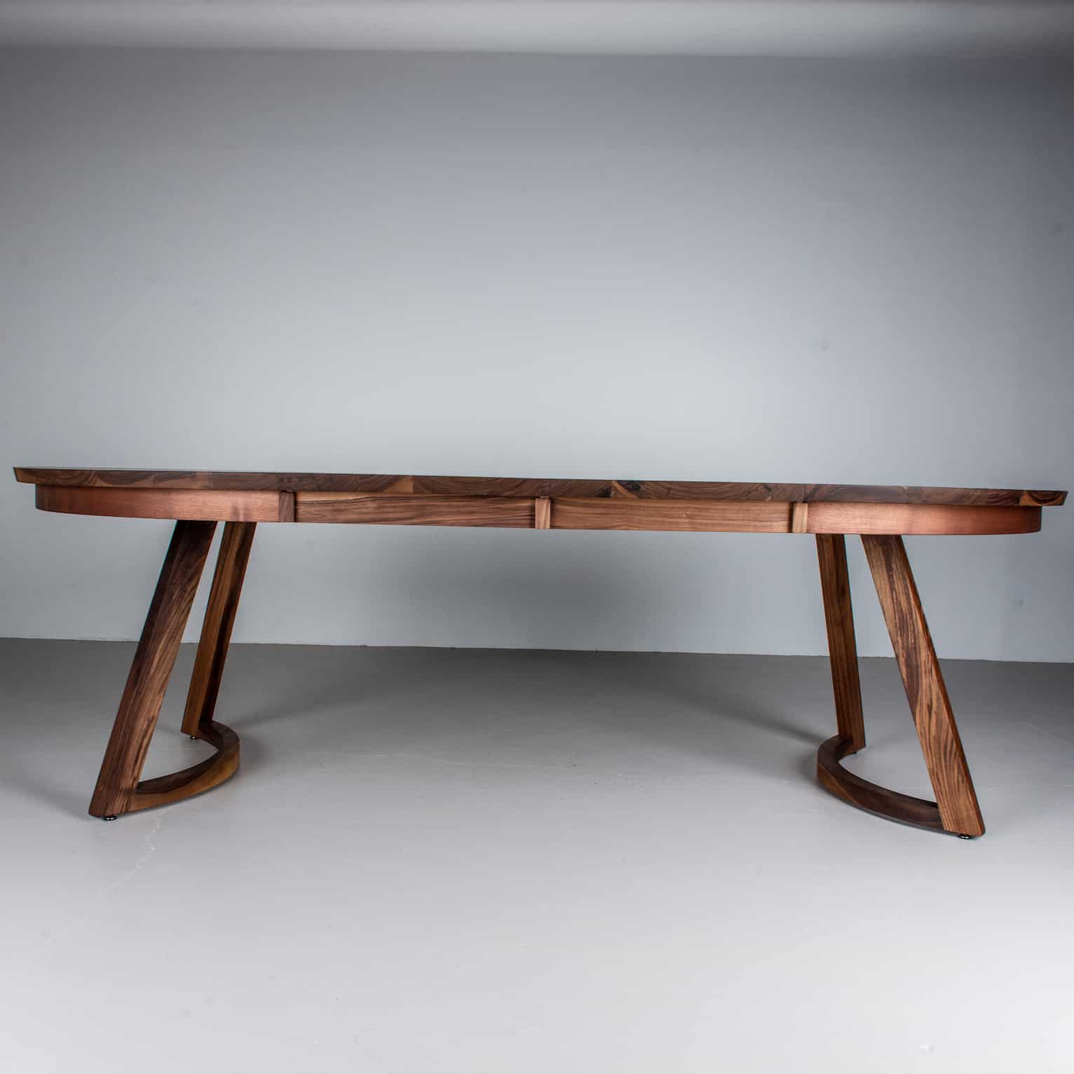 Murray Round Extendable Table - Image 6